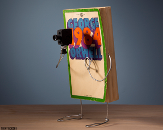 Illustration for article titled Anthropomorphized paperbacks act out the stories between their pages